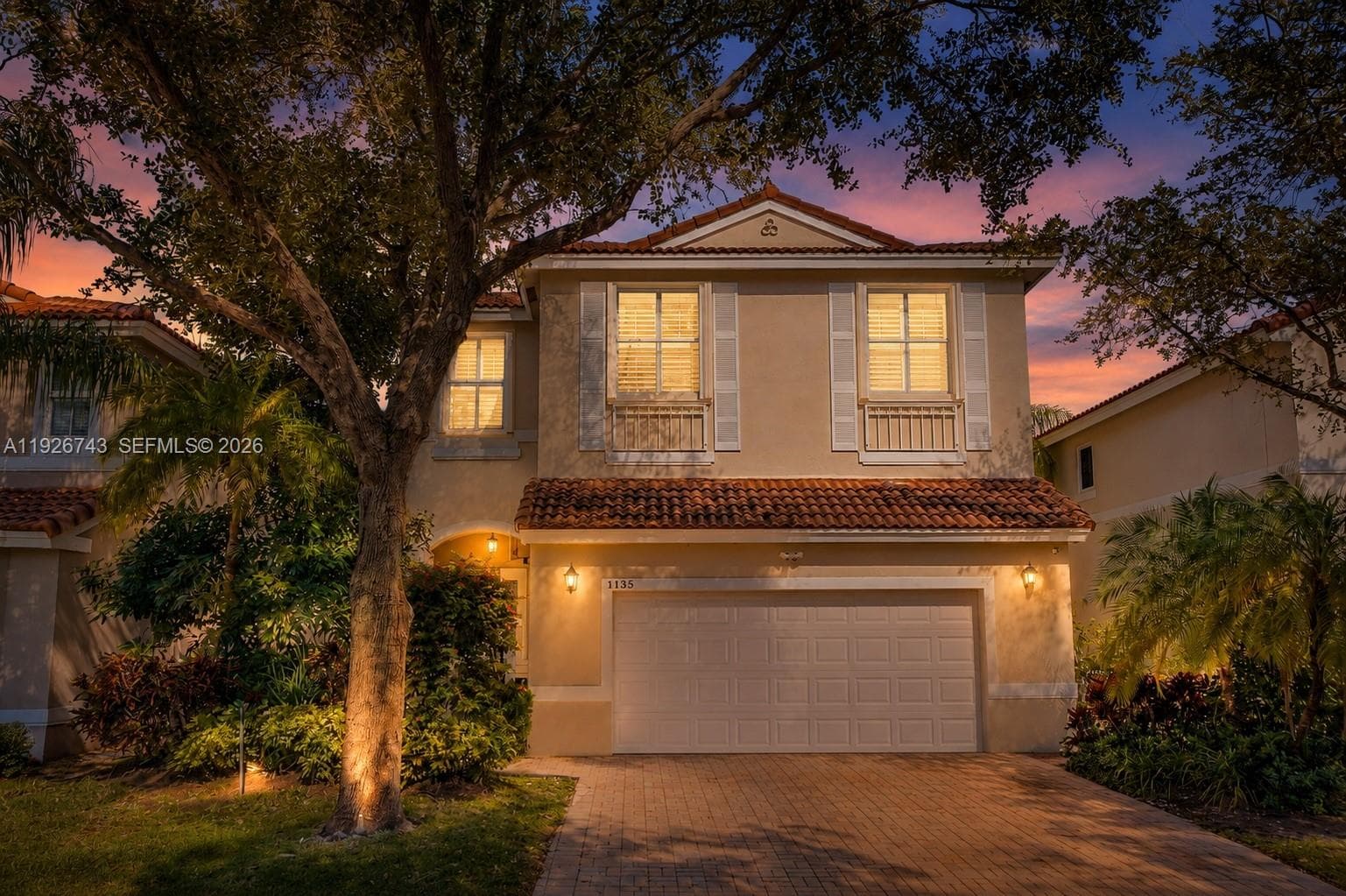 1135 Satinleaf St, Hollywood, FL 33019 photo 2