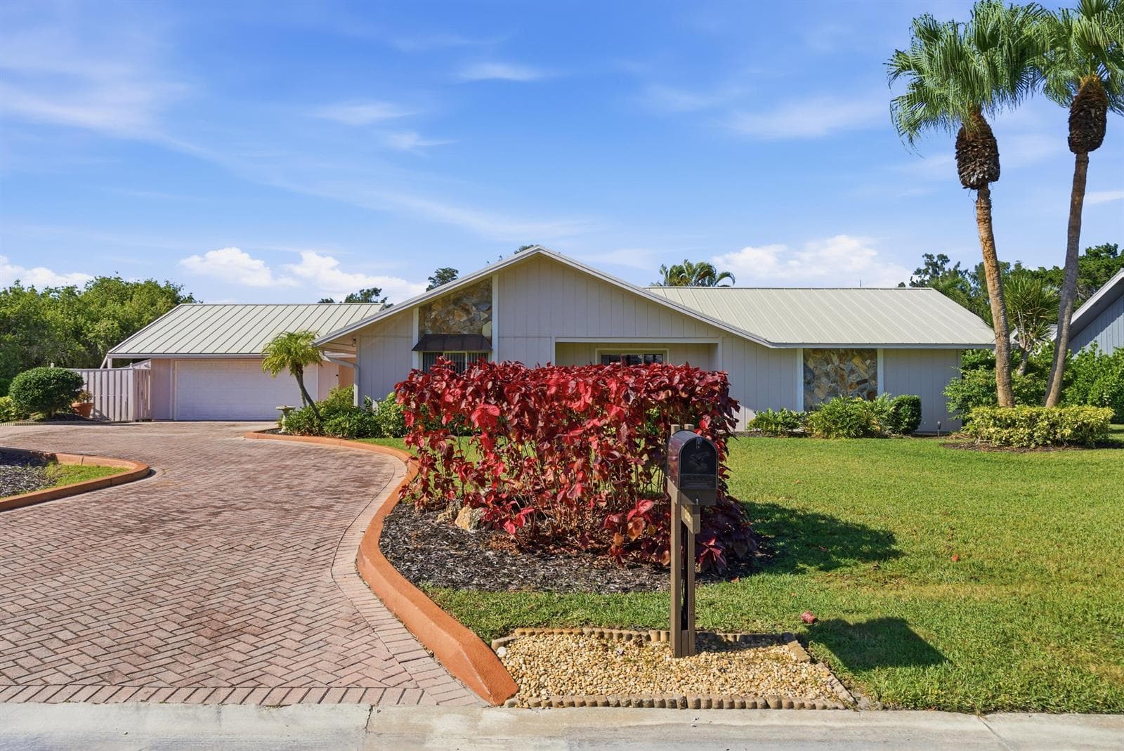 5151 SE Burning Tree Circle, Stuart, FL 34997 photo 2