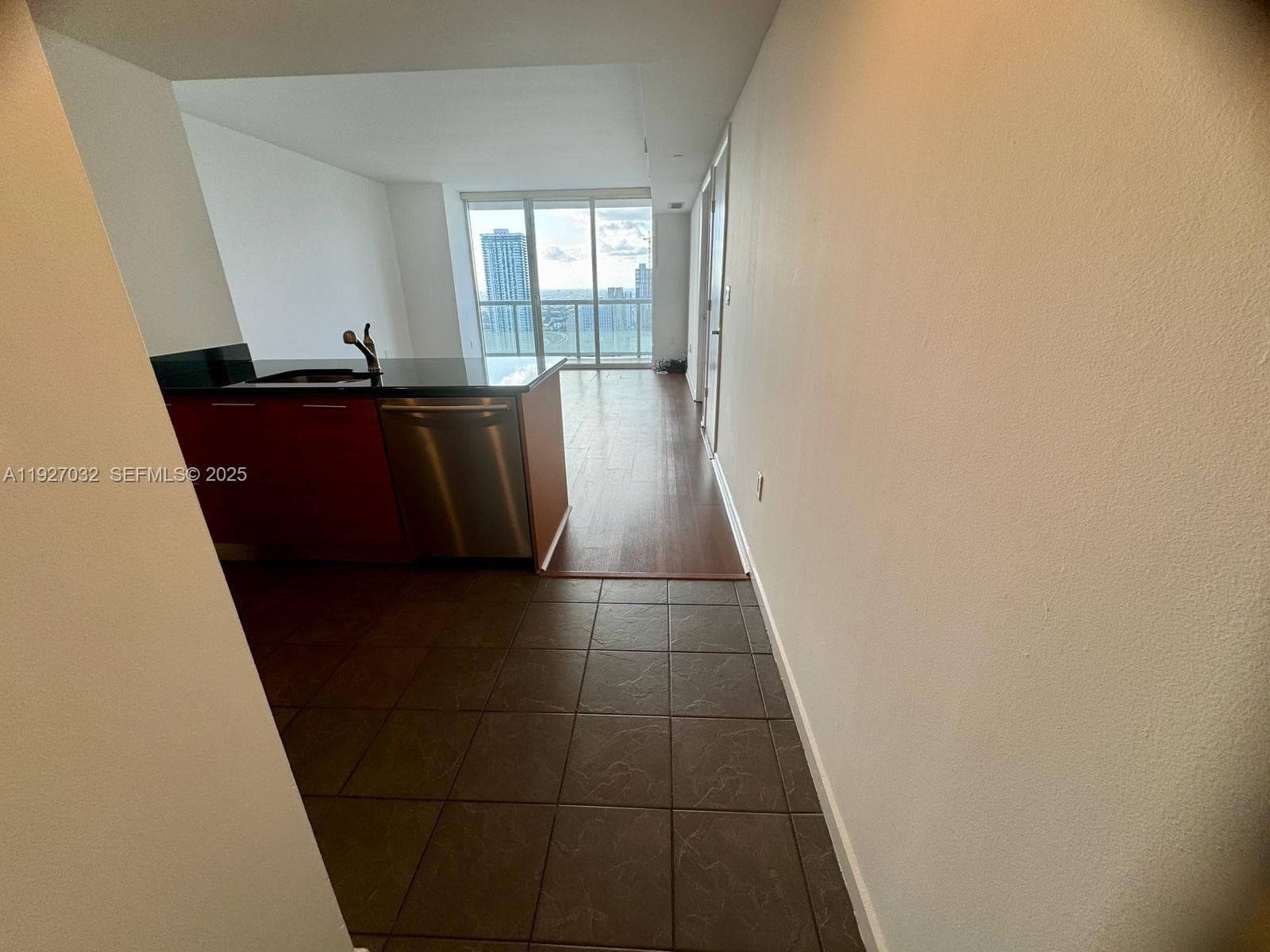 50 BISCAYNE Blvd # 3807, Miami, FL 33132 photo 2