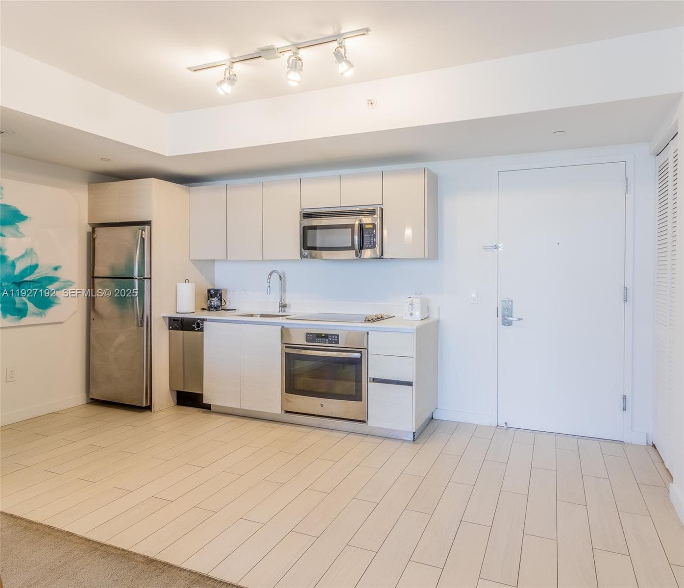 2602 E Hallandale Beach Blvd # R708, Hallandale Beach, FL 33009 photo 4