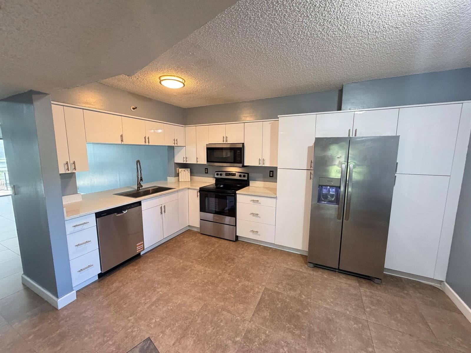2202 S Cypress Bend Drive # 101, Pompano Beach, FL 33069 photo 3