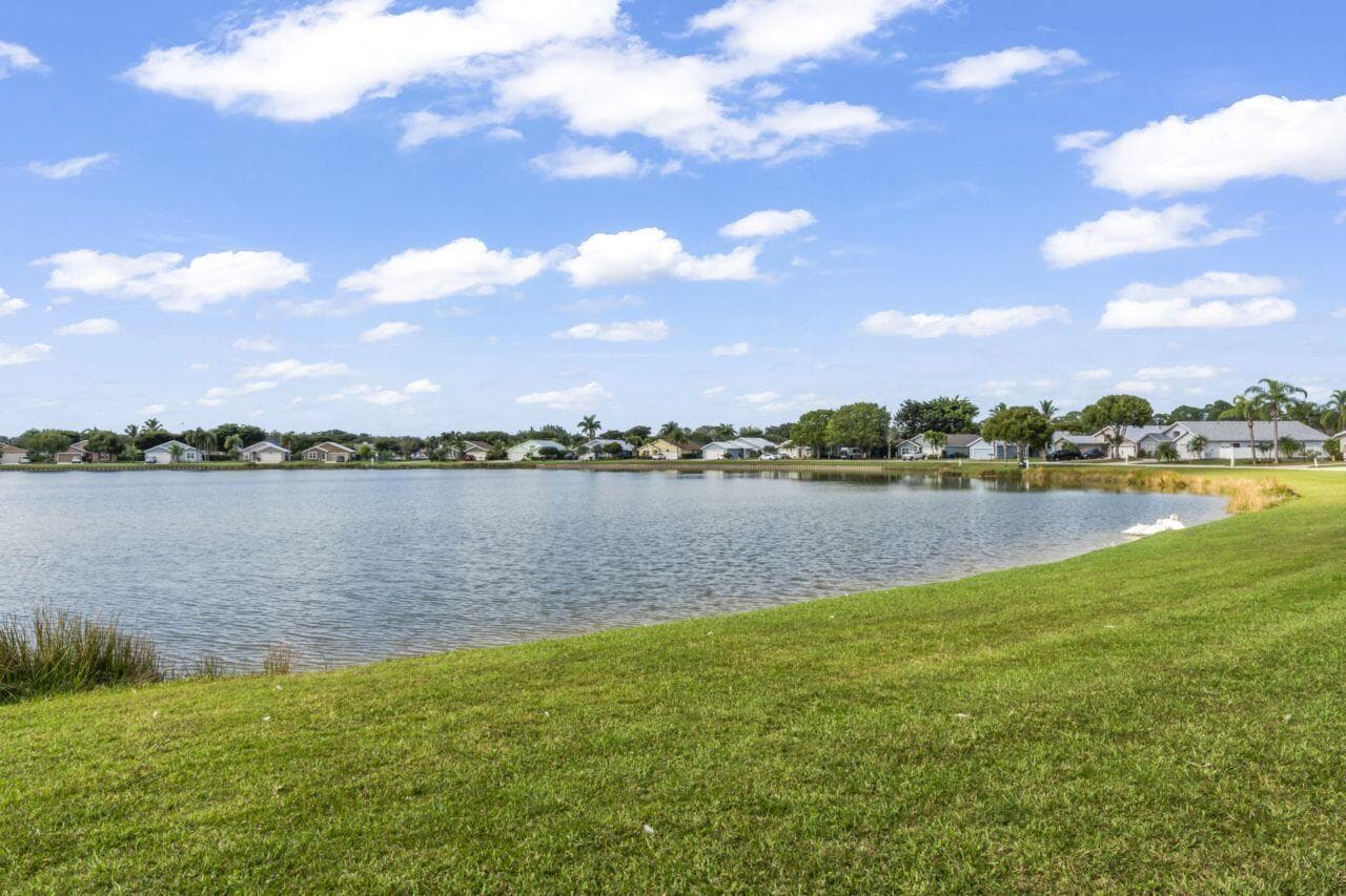 8913 SW Chevy Circle, Stuart, FL 34997