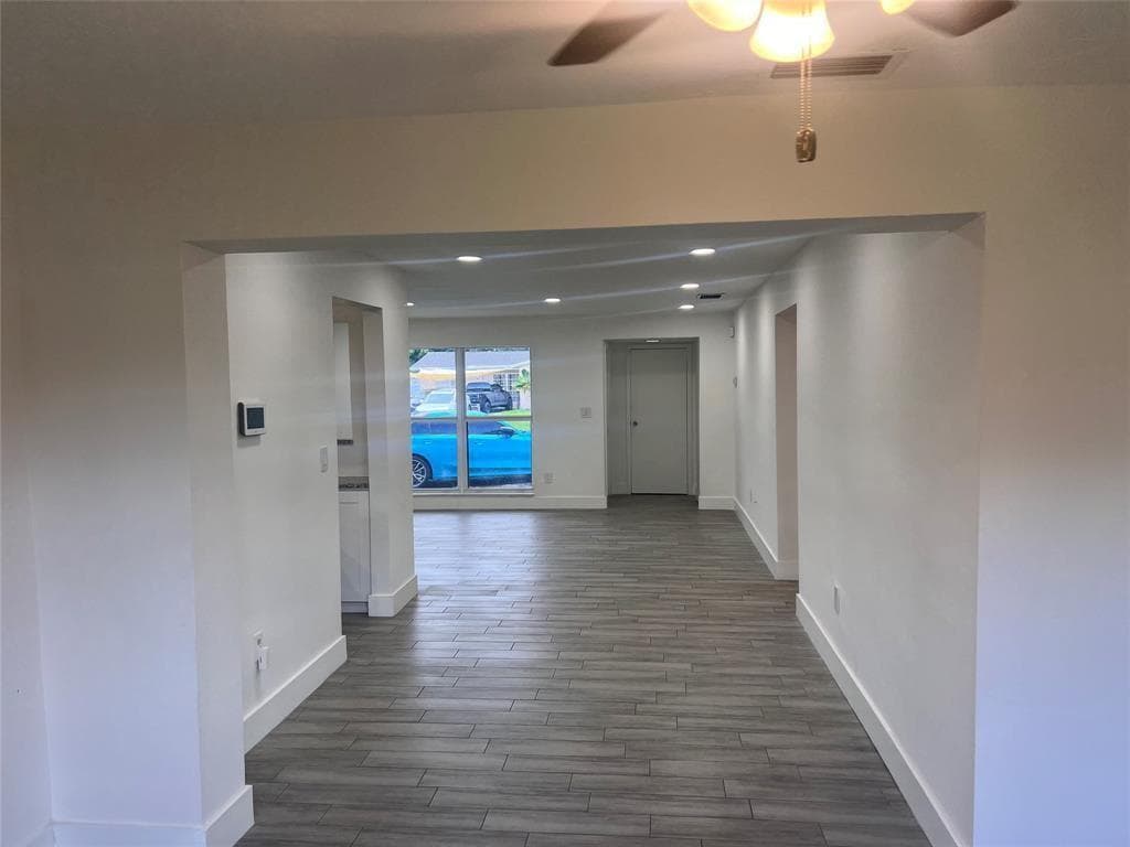 8361 NW 27th Place, Sunrise, FL 33322 photo 4