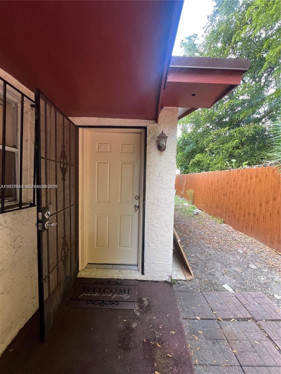 1581 NE 117 ST, Miami, FL 33161 photo 5