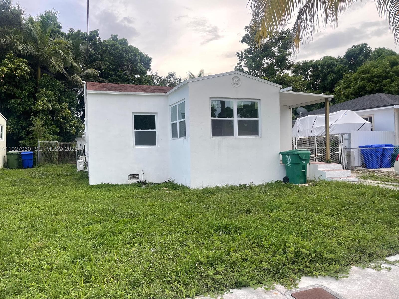 560 NW 53rd St, Miami, FL 33127 photo 2