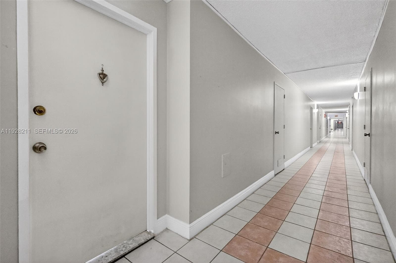 7135 Collins Ave # 1015, Miami Beach, FL 33141 photo 3