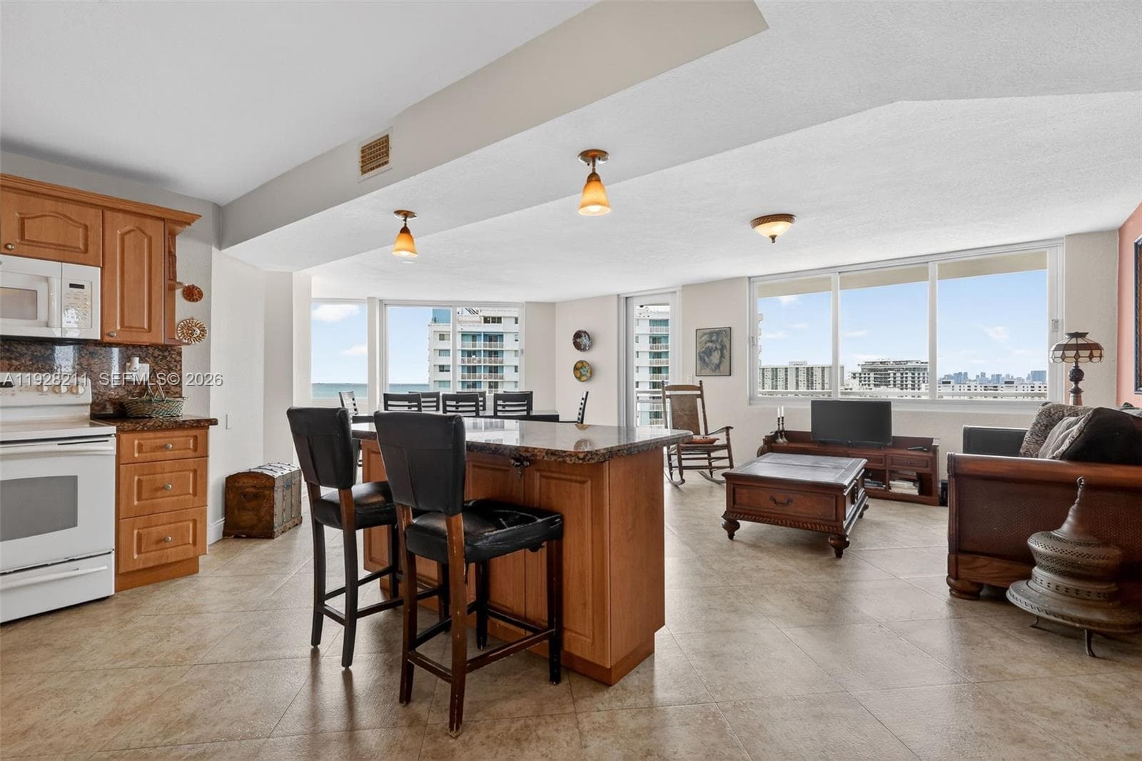 7135 Collins Ave # 1015, Miami Beach, FL 33141 photo 4