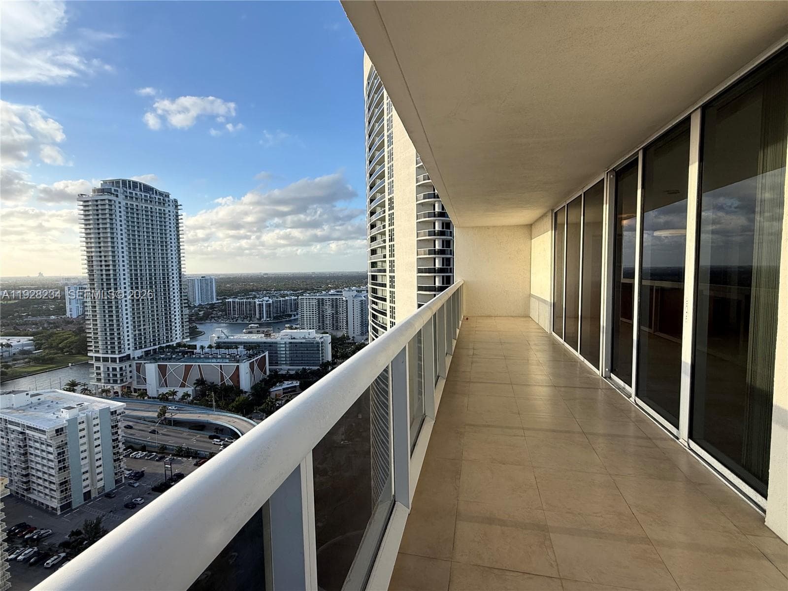 1830 S Ocean Dr # 3006, Hallandale Beach, FL 33009 photo 4