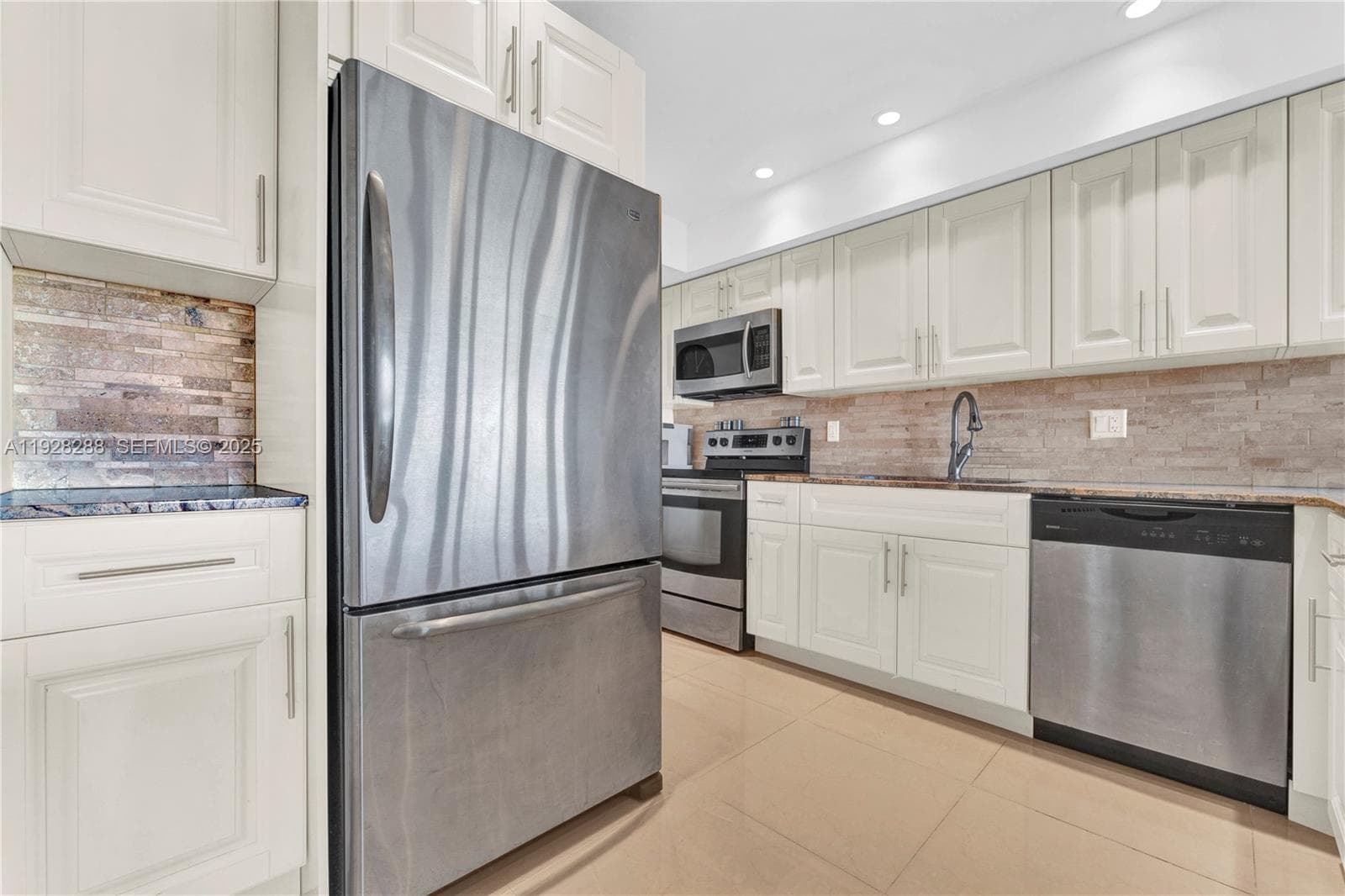 200 Diplomat Pkwy # 729, Hallandale Beach, FL 33009 photo 3