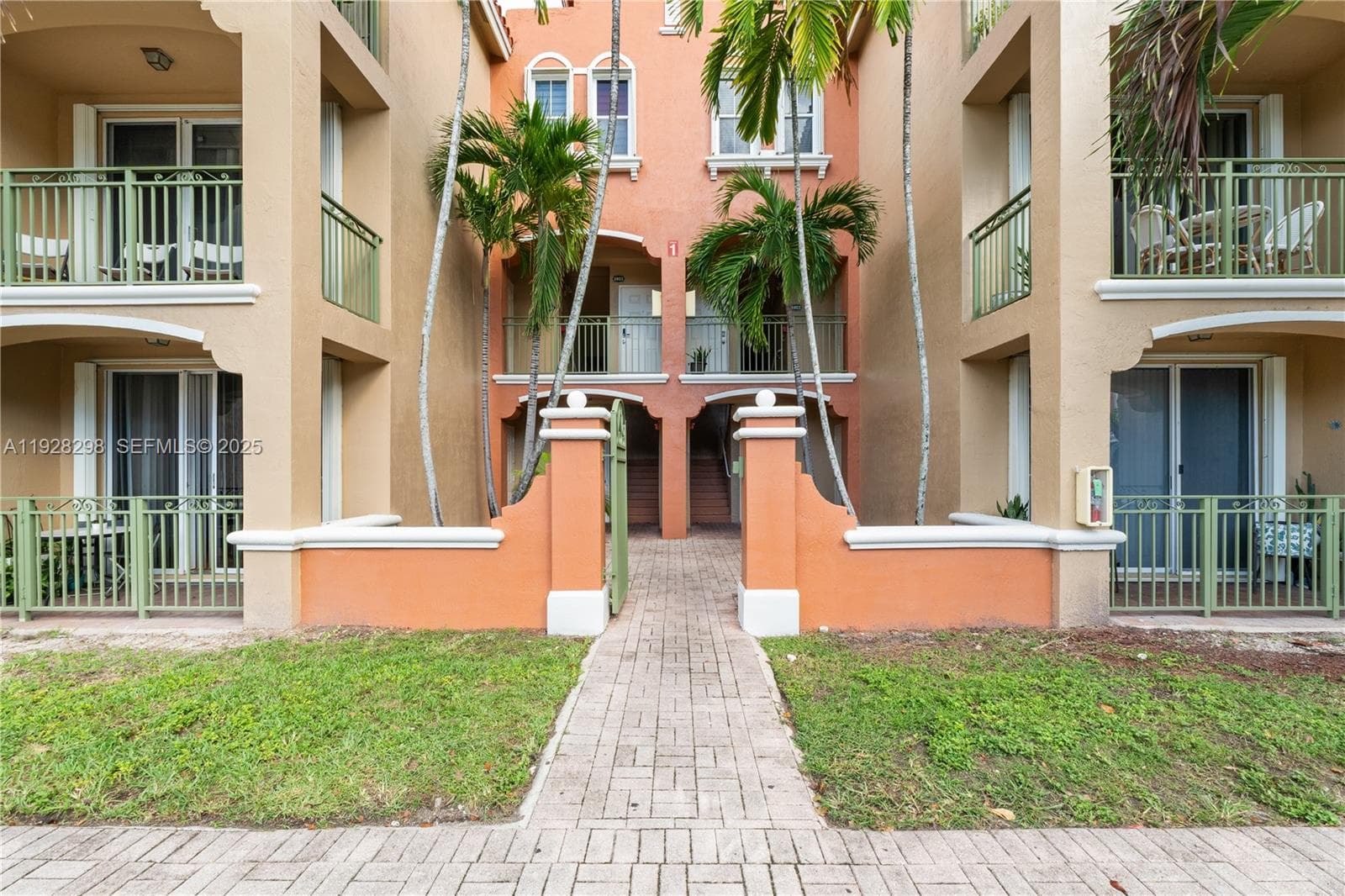 6500 NW 114th Ave # 1032, Doral, FL 33178 photo 4