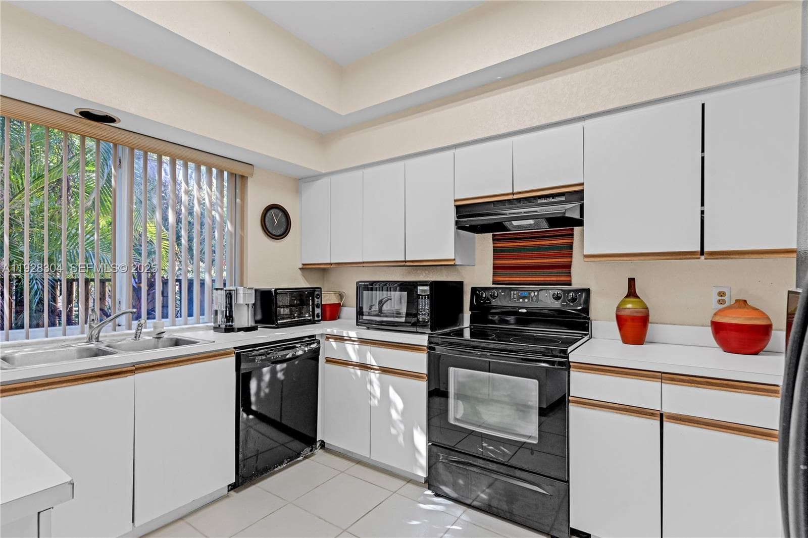 10132 NW 4th St, Plantation, FL 33324 photo 5