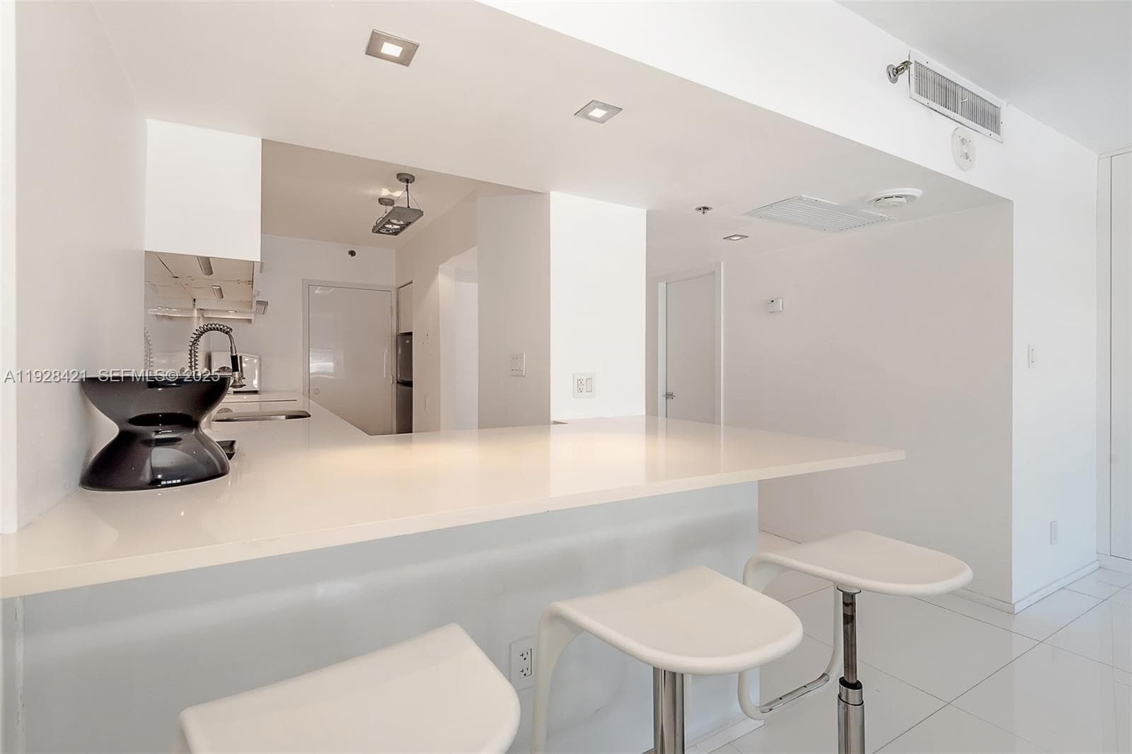 100 Lincoln Rd # 839, Miami Beach, FL 33139 photo 5