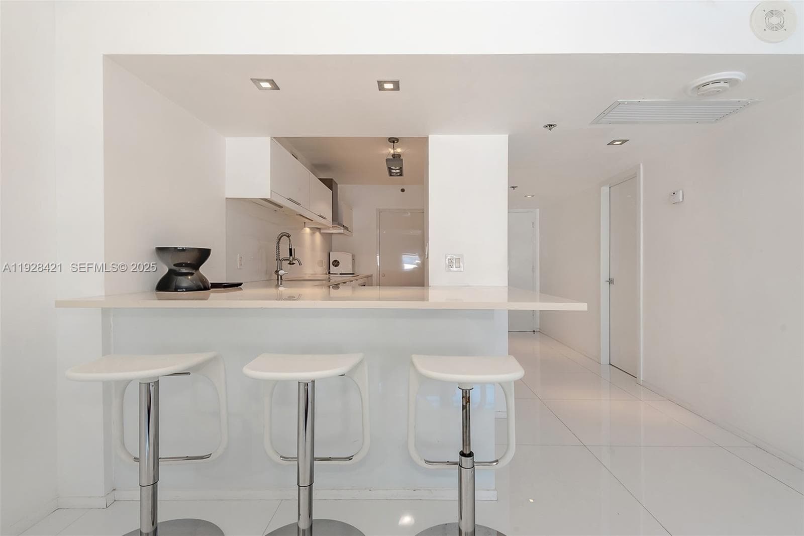 100 Lincoln Rd # 839, Miami Beach, FL 33139 photo 4