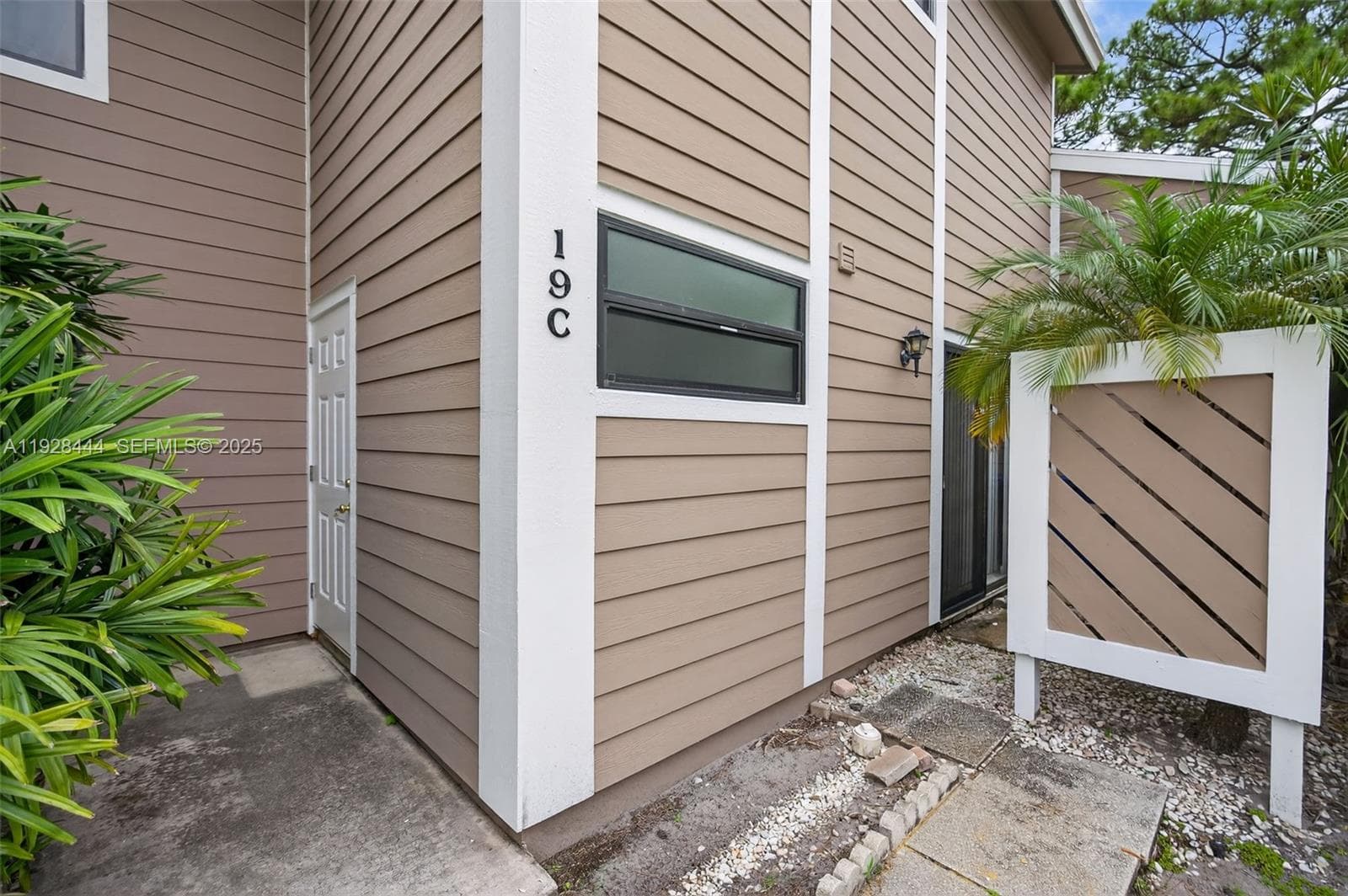 707 Stonewood Ct # 19C, Jupiter, FL 33458 photo 2