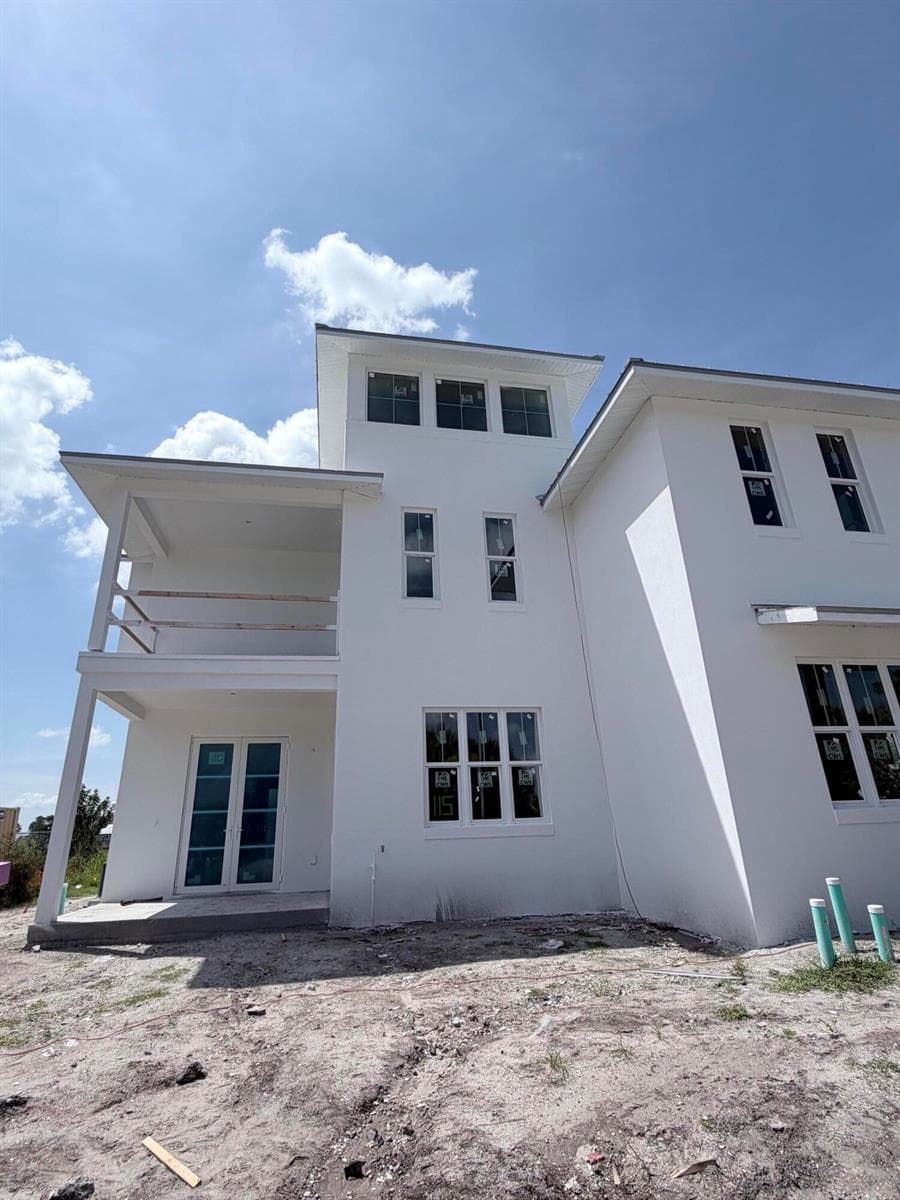 155 Kings Lane, Fort Pierce, FL 34950 photo 2