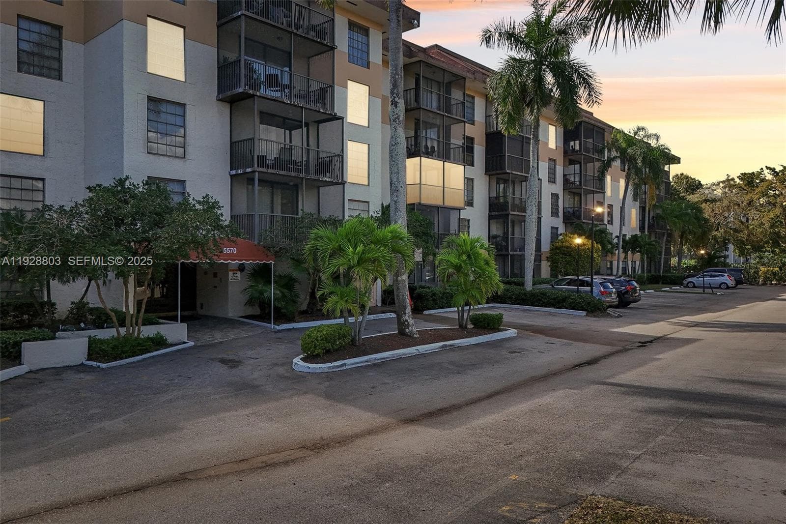 5570 NW 44th St # 510A, Lauderhill, FL 33319 photo 2