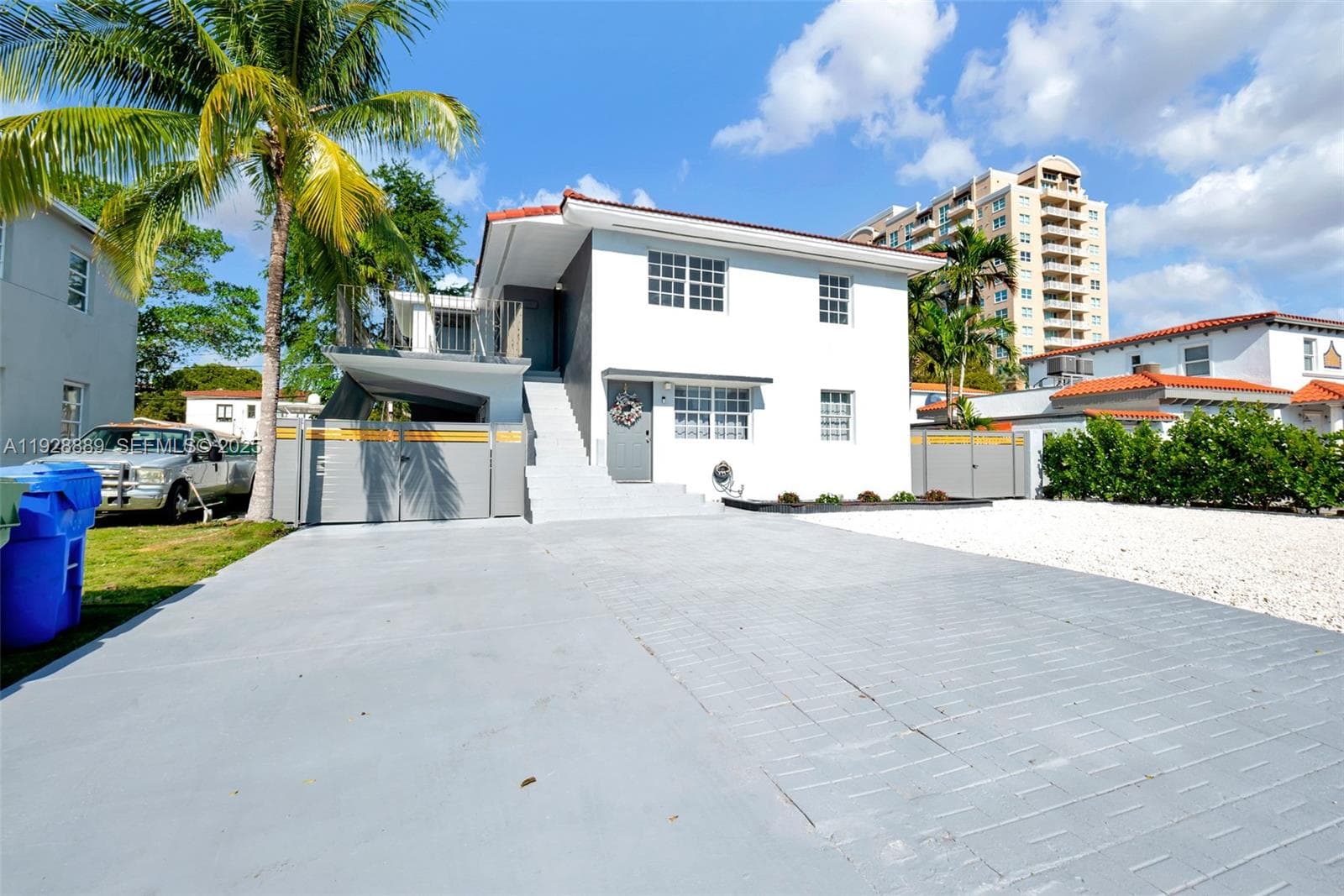 3711 SW 27th Ter, Miami, FL 33134 photo 3