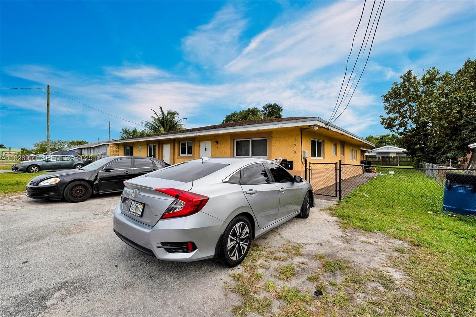 1910 NW 72nd St, Miami, FL 33147 photo 2