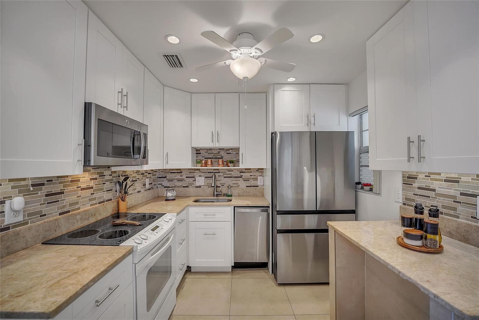 700 Layne Boulevard # 301, Hallandale Beach, FL 33009 photo 2