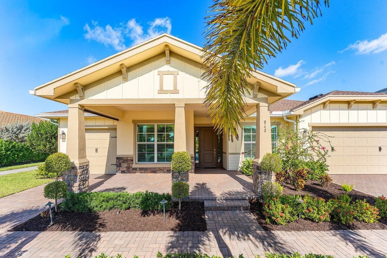 940 Hookline Circle, Loxahatchee, FL 33470 photo 3