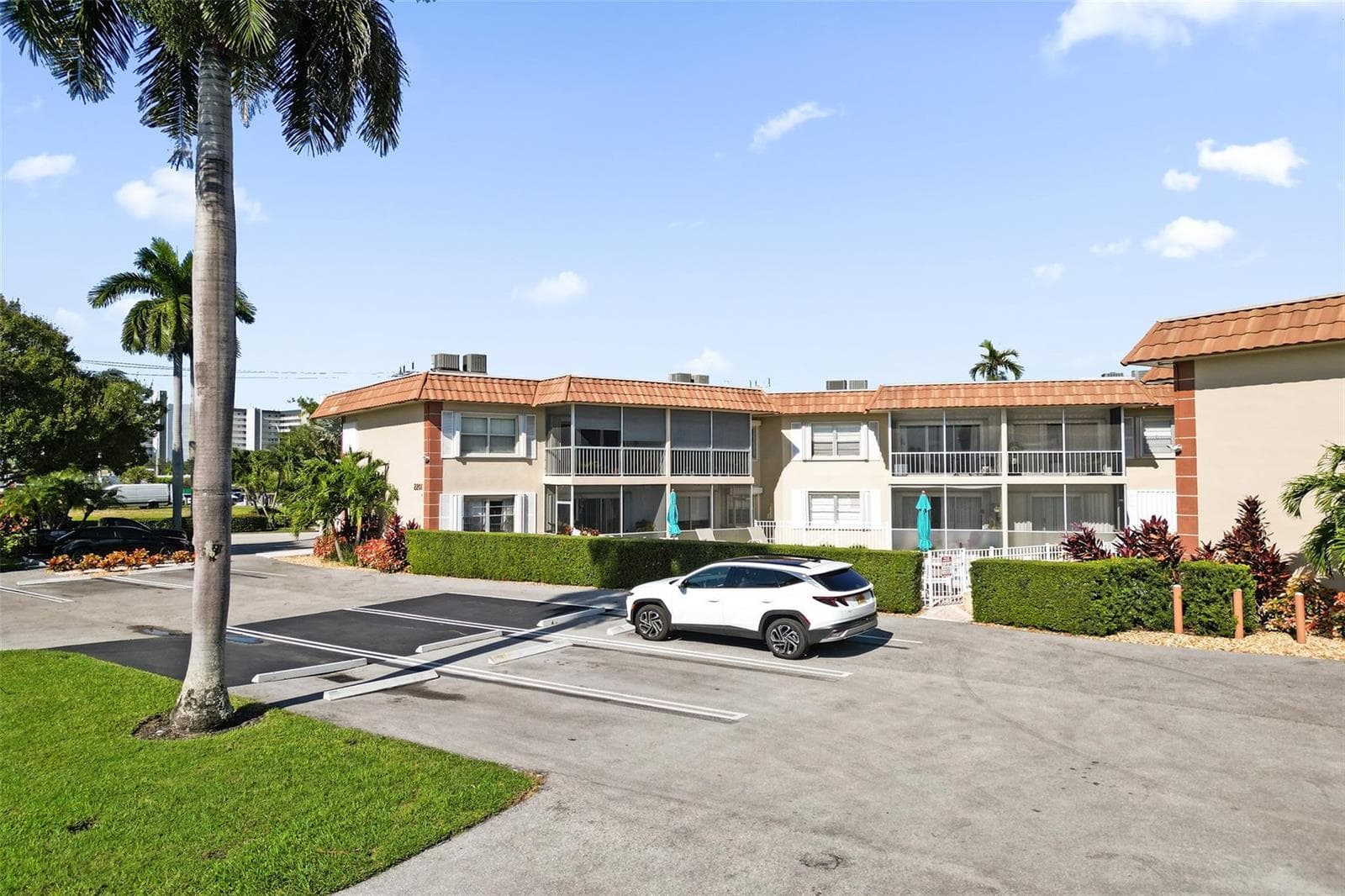 2201 SE 9th Street # 106, Pompano Beach, FL 33062 photo 3