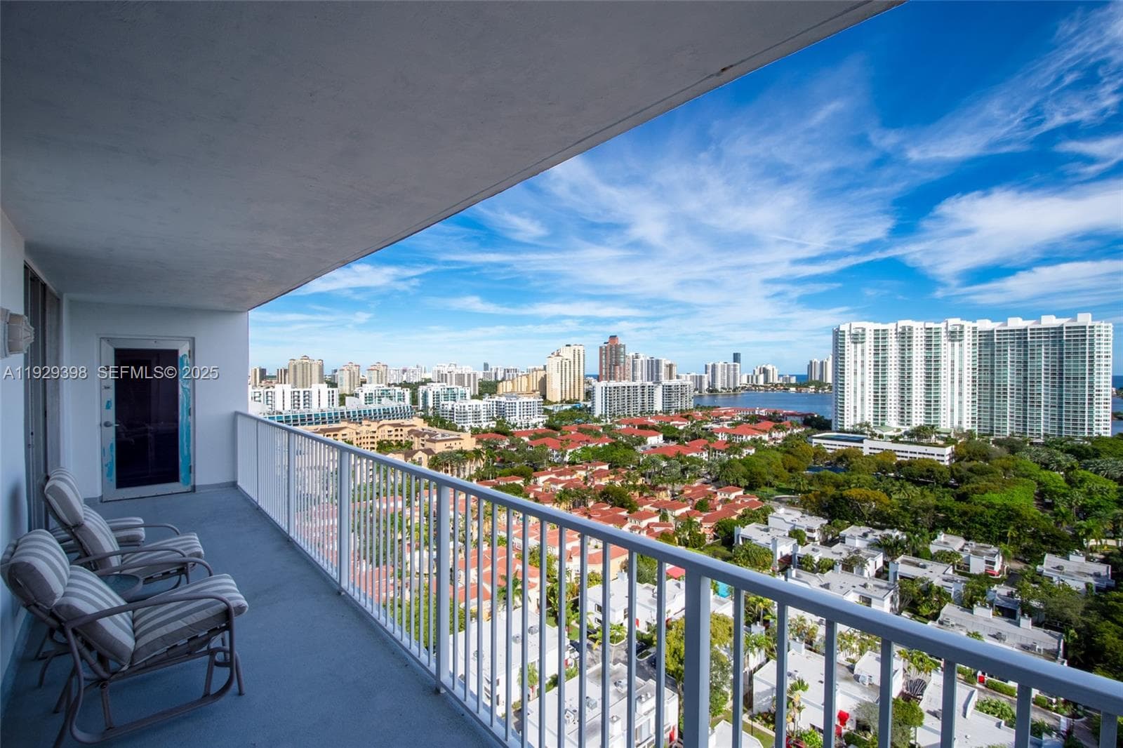 2851 NE 183rd St # 2211 E, Aventura, FL 33160 photo 4