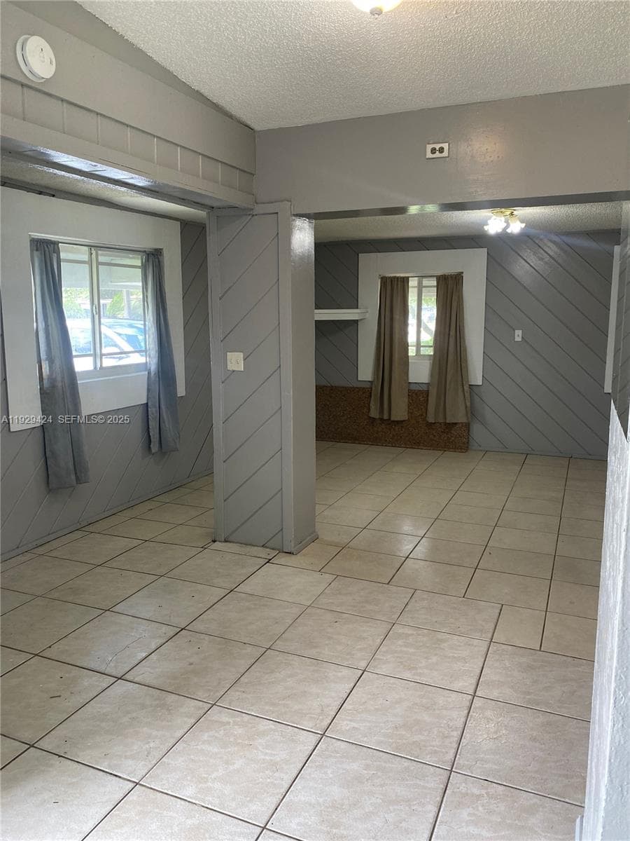 172 NW 29th Ave, Fort Lauderdale, FL 33311 photo 5