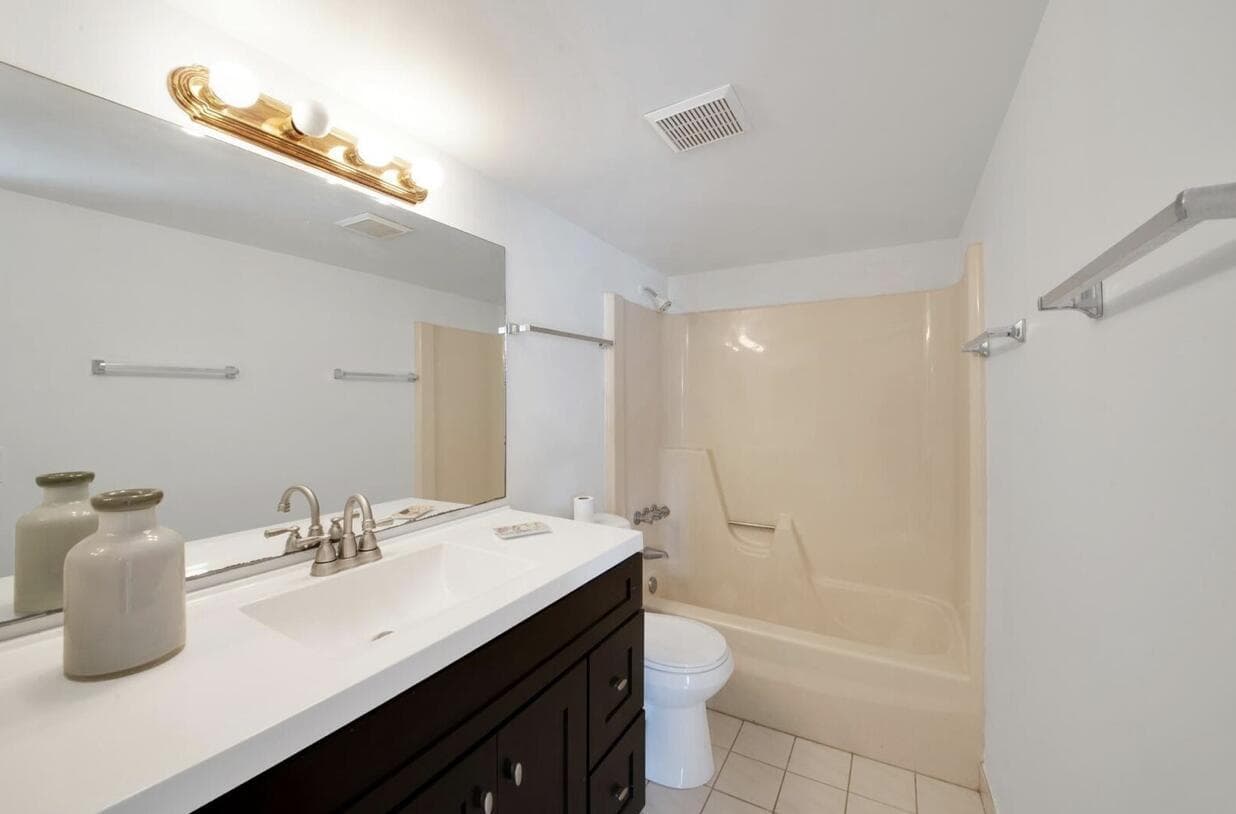 3527 La Palmas Court # A-1, FL 33463 photo 5