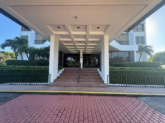 5600 N Flagler Drive # 401, West Palm Beach, FL 33407 photo 3
