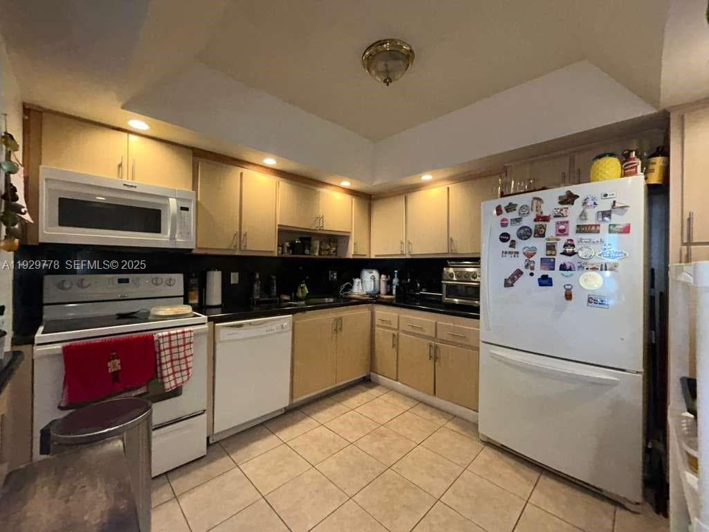 13499 Biscayne Blvd # 1206, North Miami, FL 33181 photo 5
