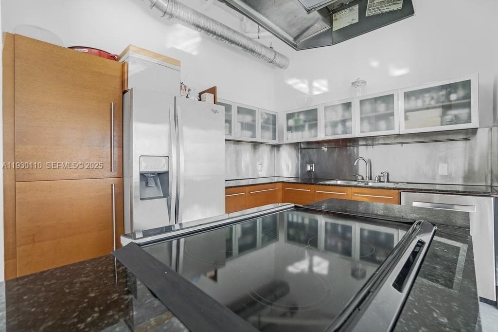 10 SW South River Dr # 608, Miami, FL 33130 photo 3