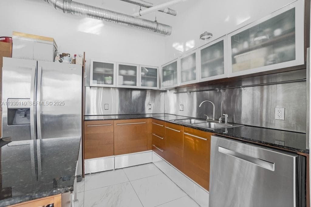 10 SW South River Dr # 608, Miami, FL 33130 photo 4