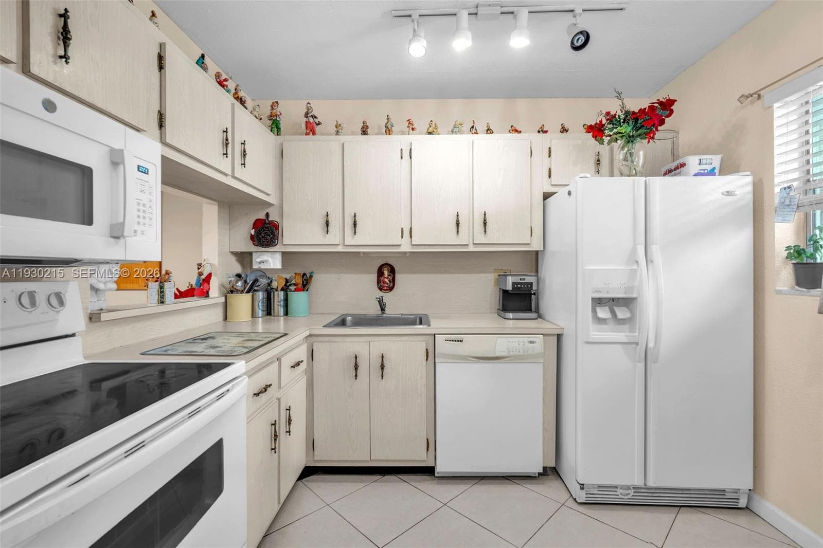 3100 Holiday Springs Blvd # 304, Margate, FL 33063 photo 3