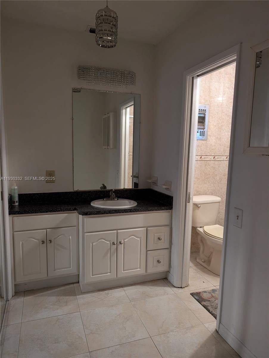 4550 NW 43rd St, Lauderdale Lakes, FL 33319 photo 2