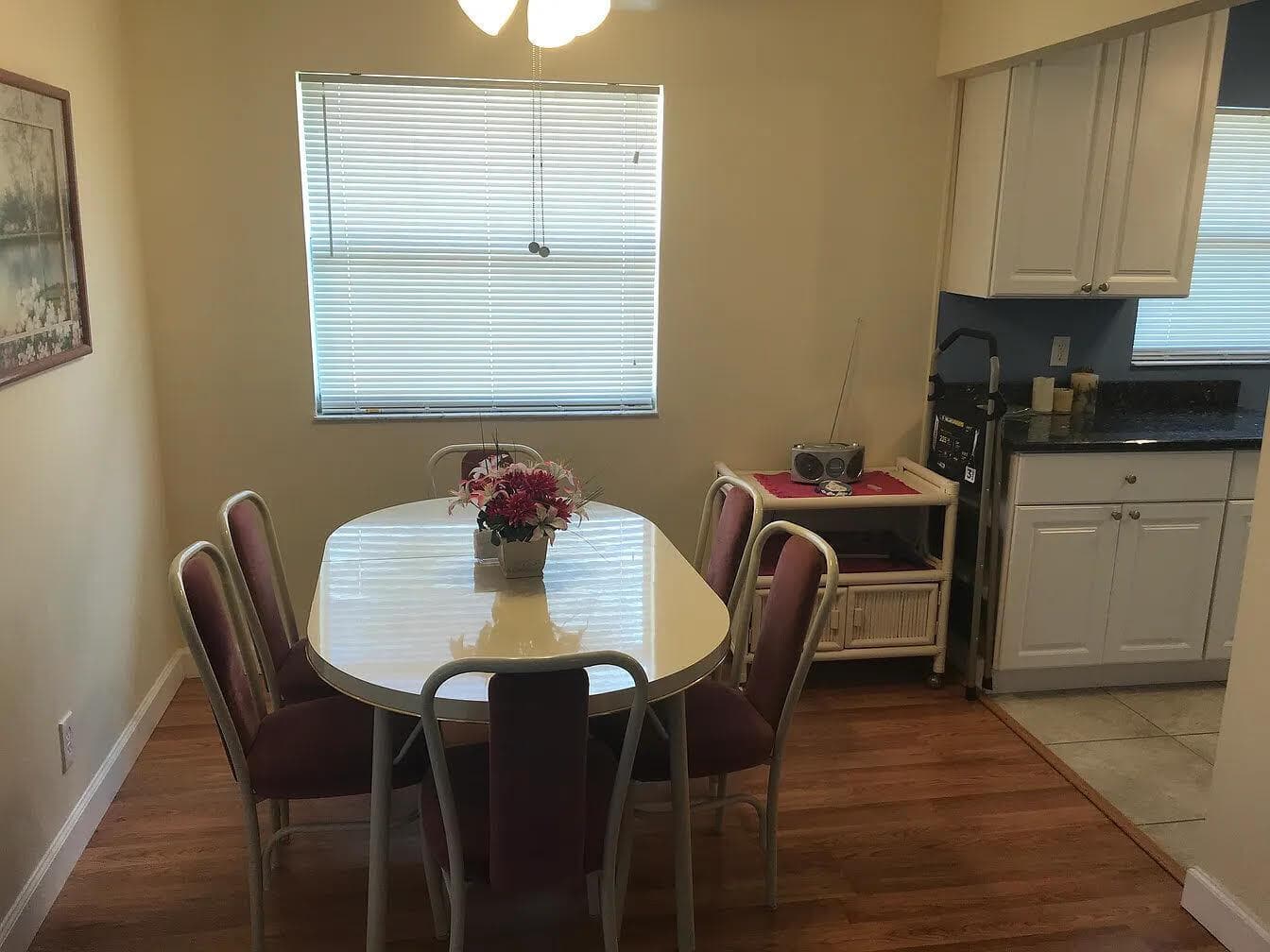596 Saxony M, Delray Beach, FL 33446 photo 5