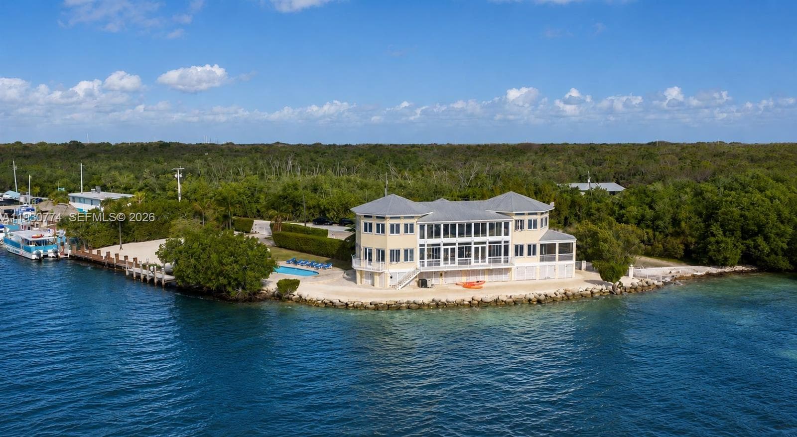 57 Garden Cove Dr, Key Largo, FL 33037 photo 2