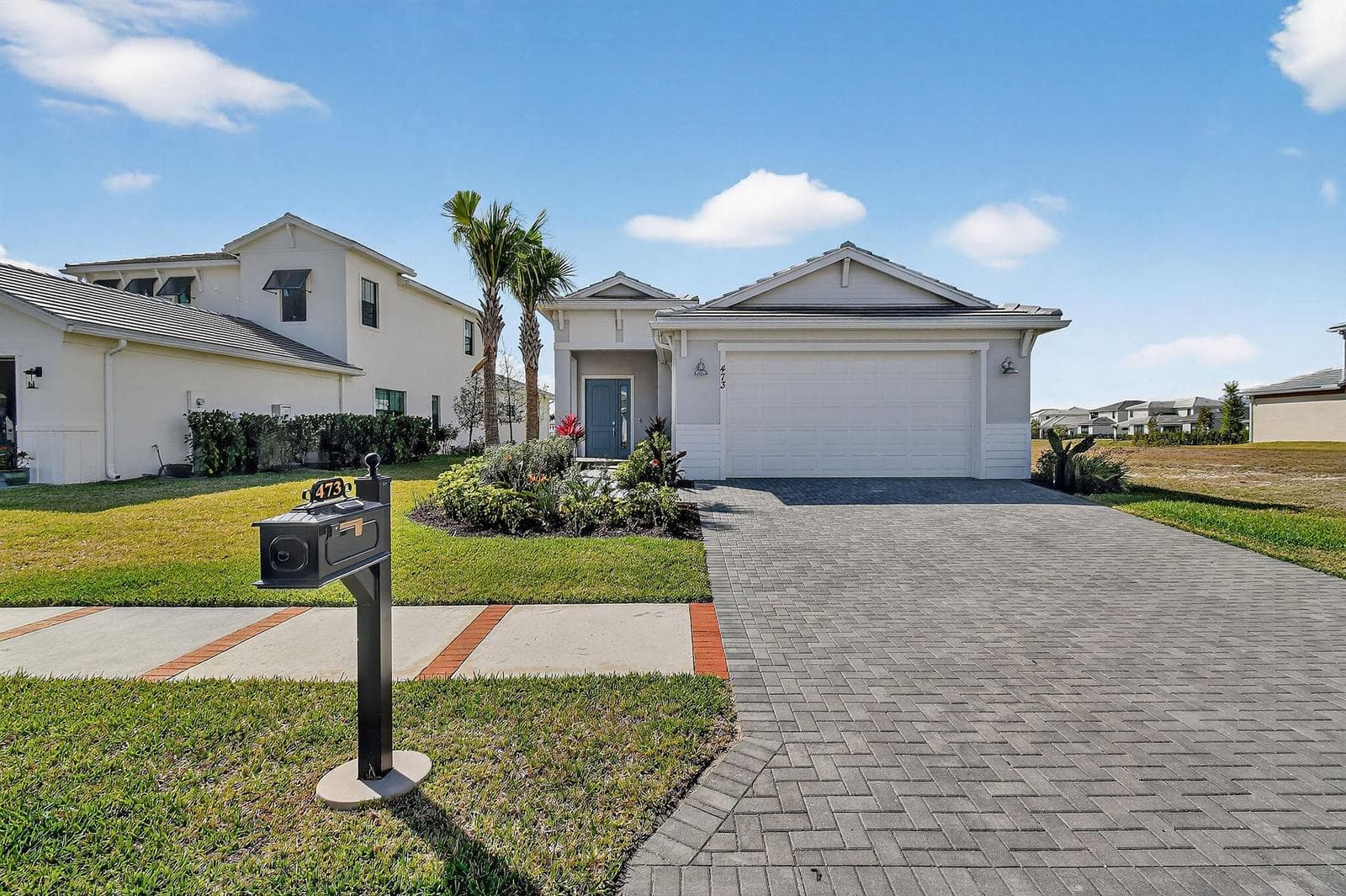 473 SE Fascino Circle, Port St. Lucie, FL 34984 photo 2
