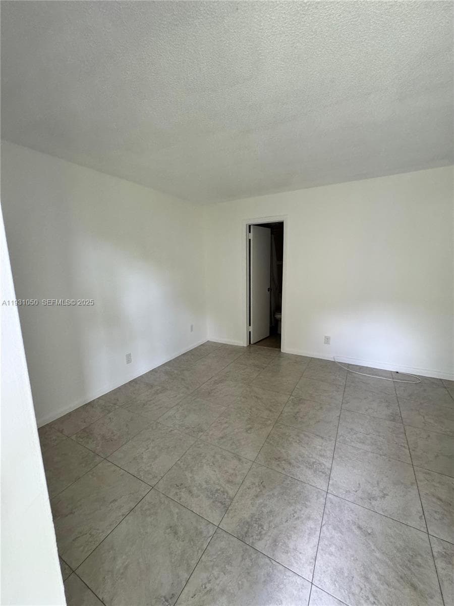 18 Hastings B # 18, West Palm Beach, FL 33417 photo 3