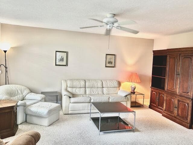 715 Normandy O, Delray Beach, FL 33484 photo 2