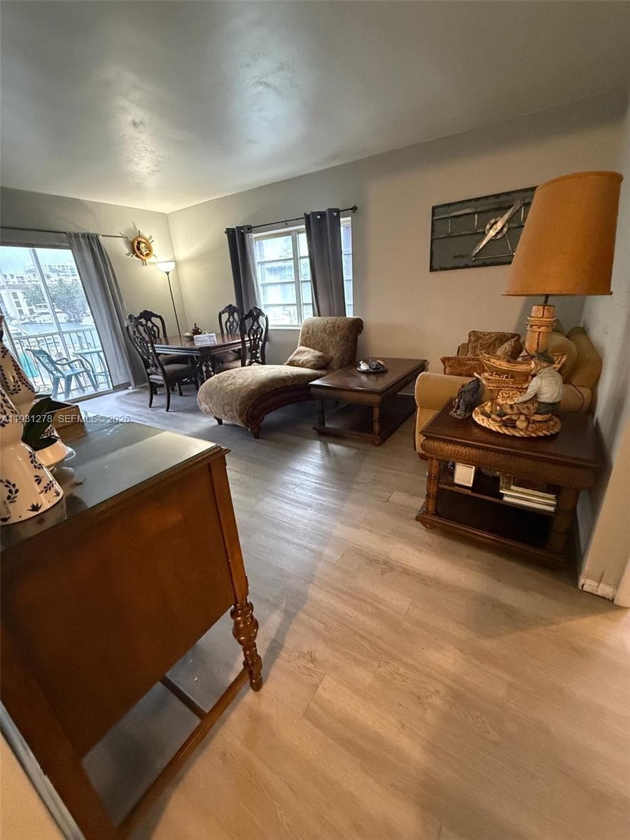 1510 SE 15th St # 210, Fort Lauderdale, FL 33316 photo 4