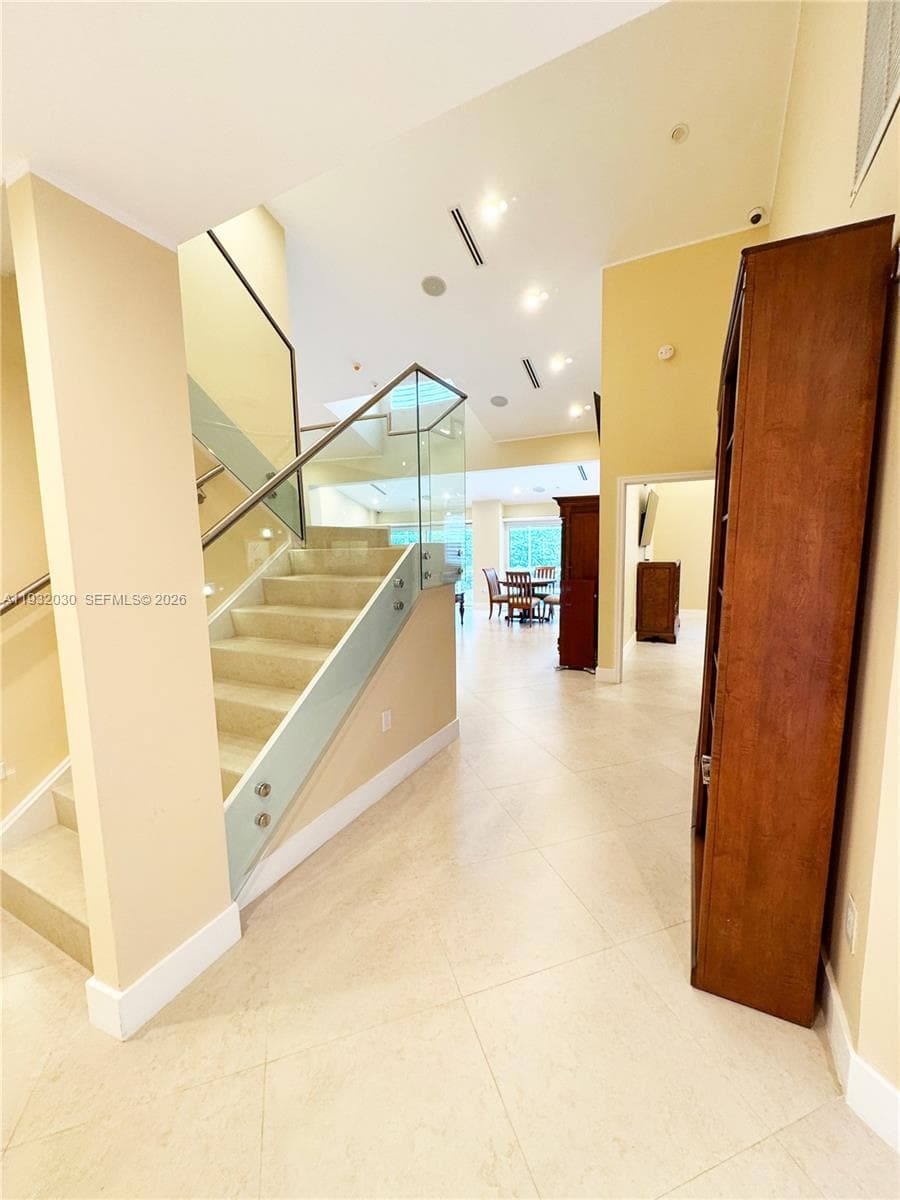 610 Misty Oaks Ln, Pompano Beach, FL 33069 photo 3