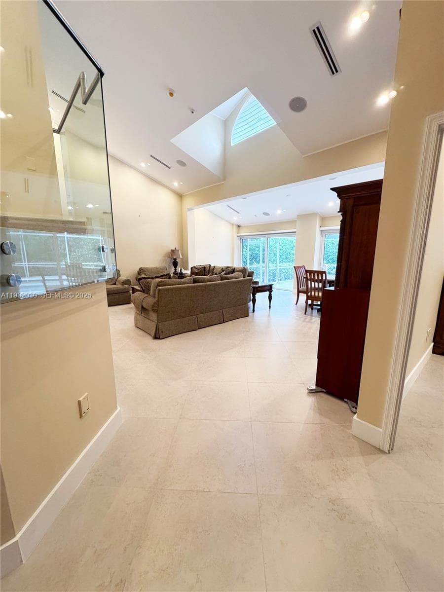 610 Misty Oaks Ln, Pompano Beach, FL 33069 photo 4
