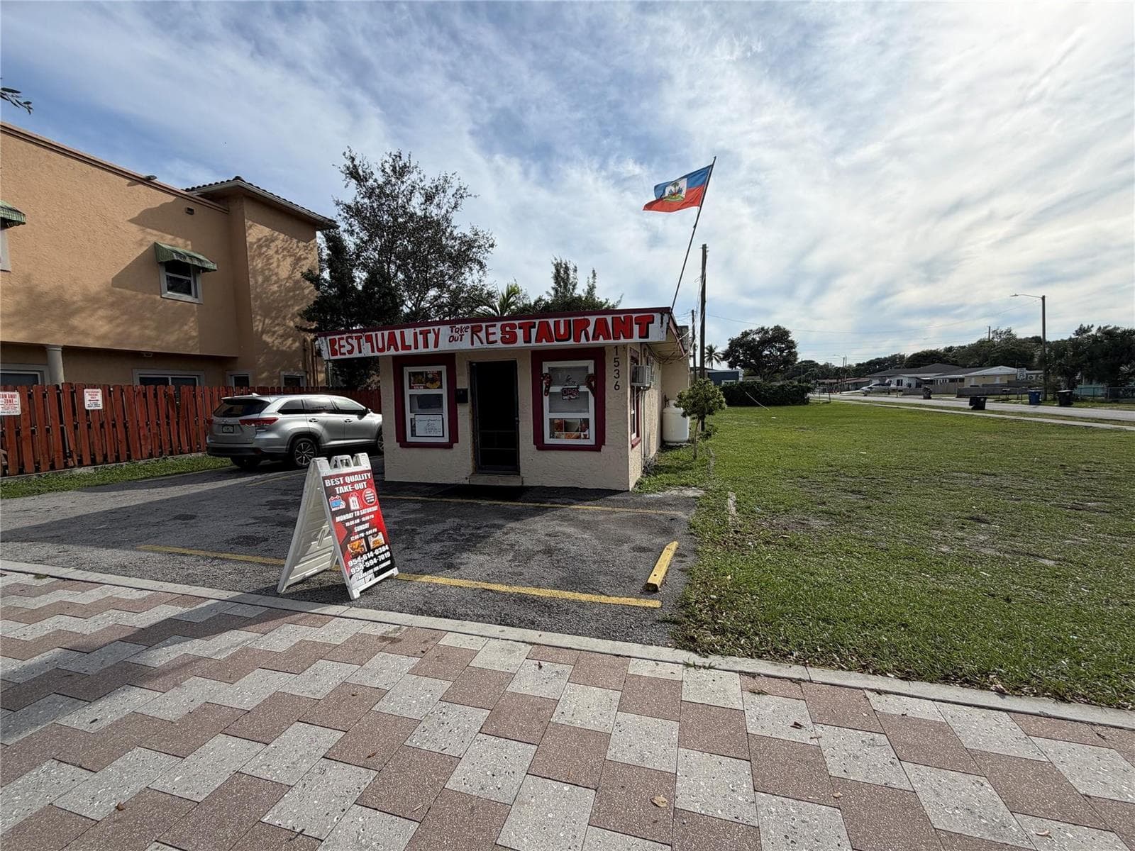 1536 NW 6th Street, Fort Lauderdale, FL 33311 photo 2