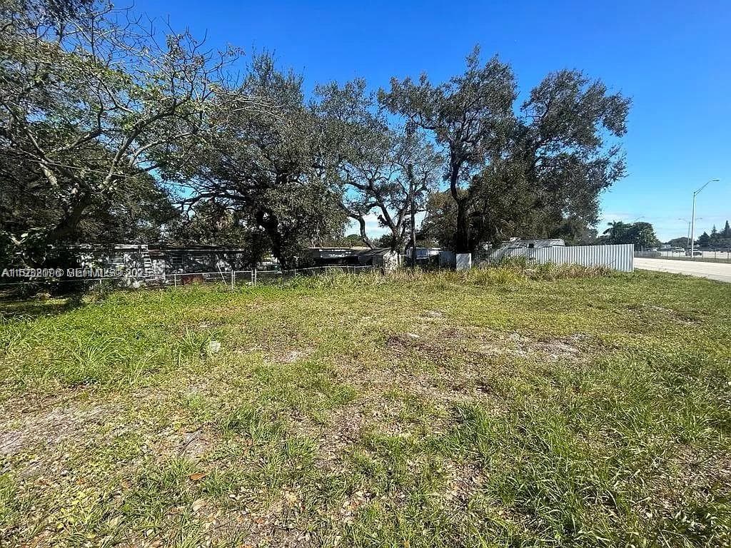 2451 NW 167th St, Miami Gardens, FL 33056 photo 3