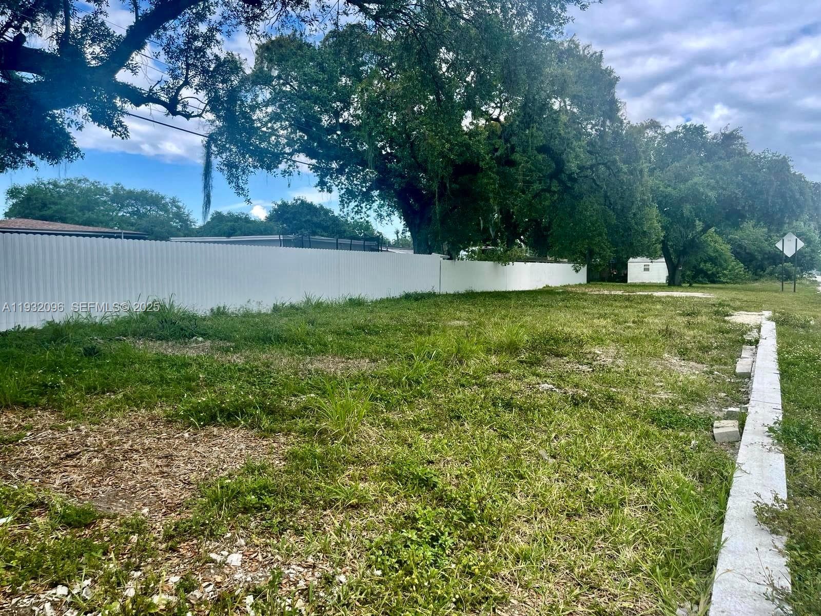 2451 NW 167th St, Miami Gardens, FL 33056 photo 4