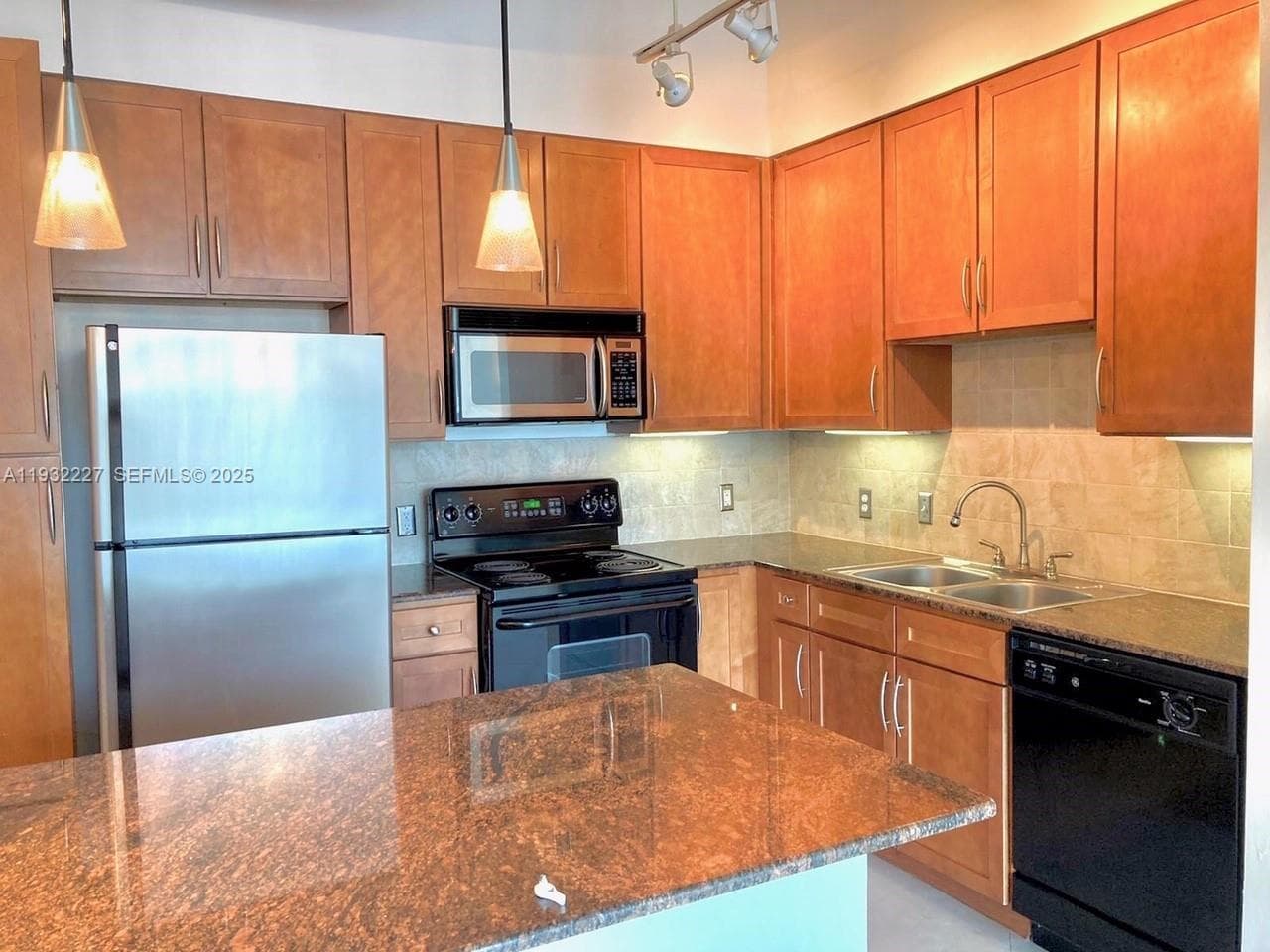 2001 Biscayne Blvd # 2608, Miami, FL 33137 photo 2