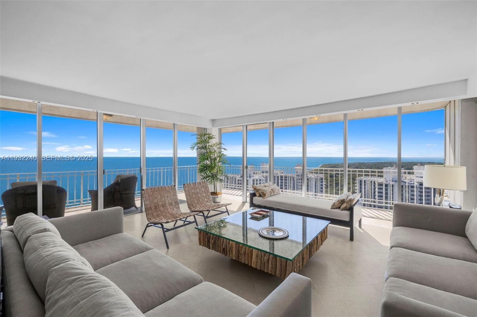 881 Ocean Dr # 20A, Key Biscayne, FL 33149