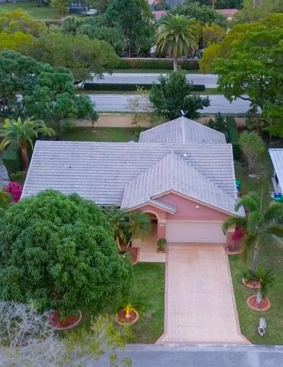 4555 NW 88 Terrace, Coral Springs, FL 33065 photo 2