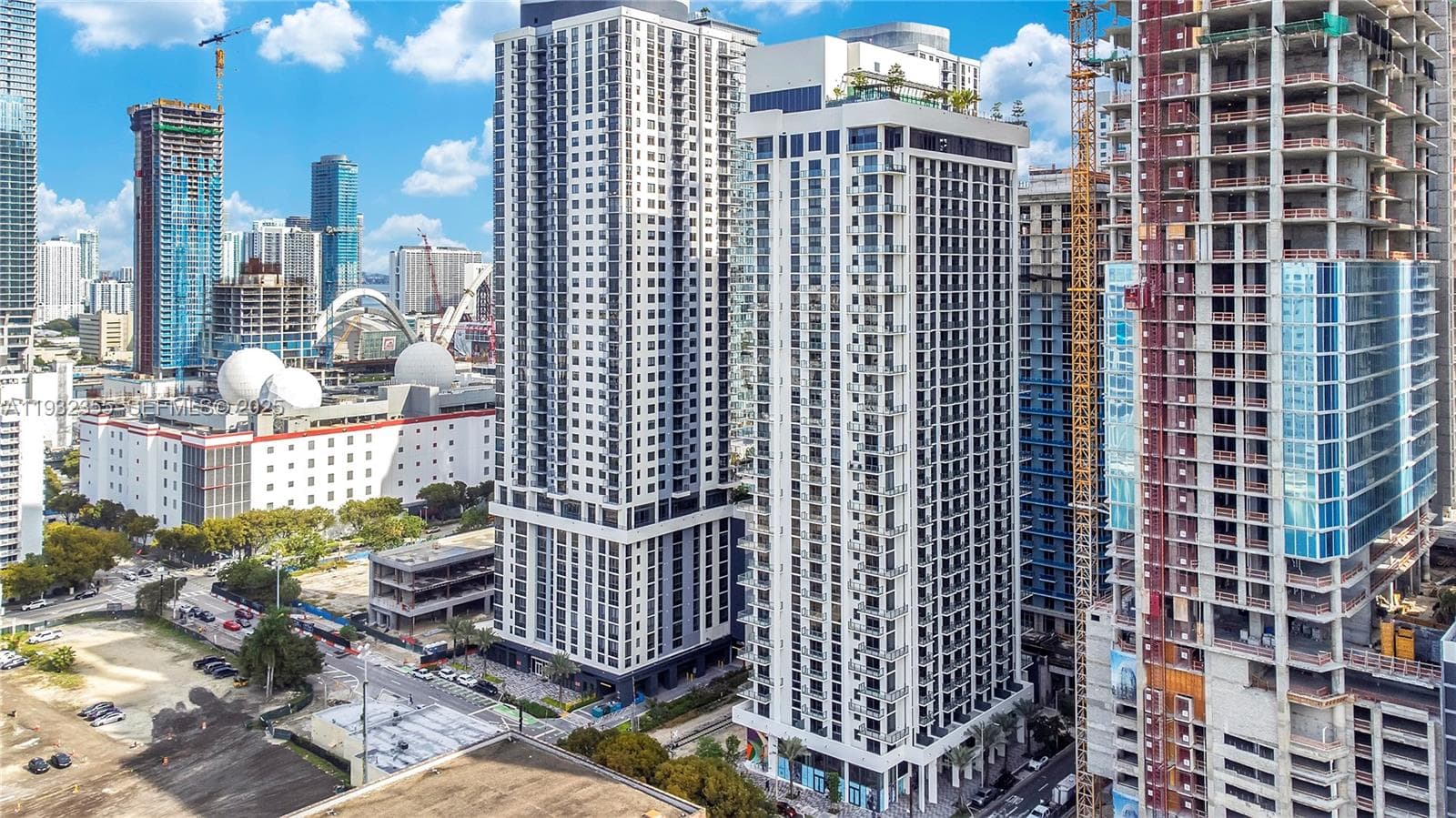 11 NE 6 Street # 2201, Miami, FL 33132 photo 3