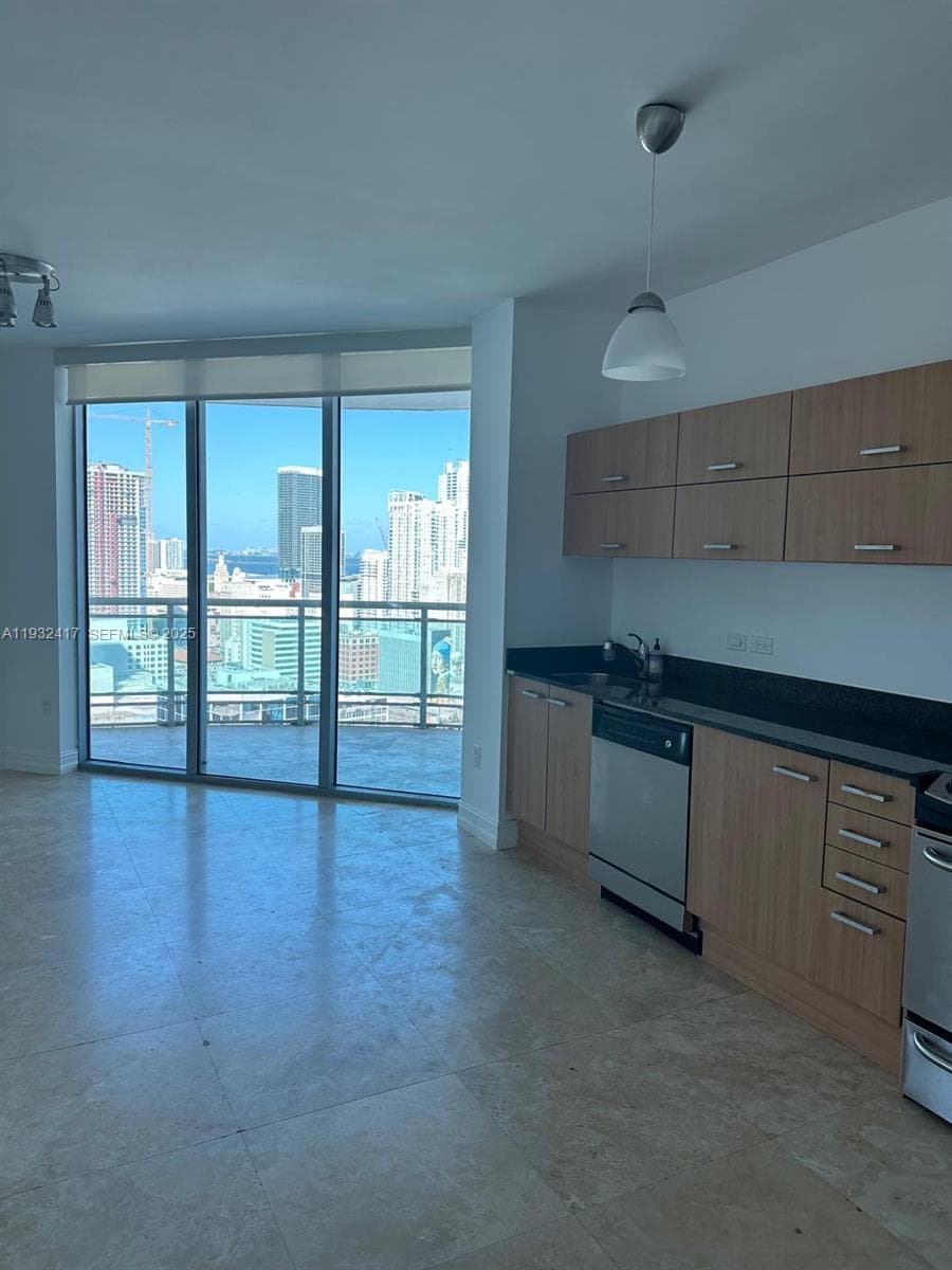 350 S Miami Ave # 2913, Miami, FL 33130 photo 5